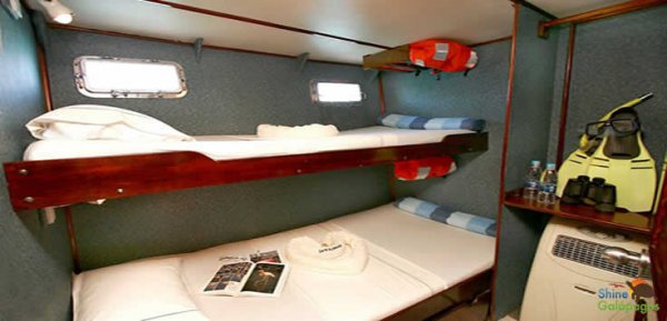 Floreana Double Cabin