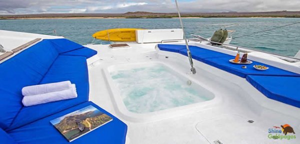 Nemo III Jacuzzi