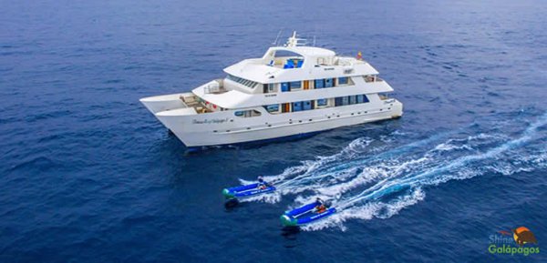 Treasure of Galapagos Yacht Catamaran