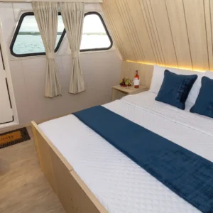 galaxy-orion-matri-queen-cabin-5-front-galapagos-cruise