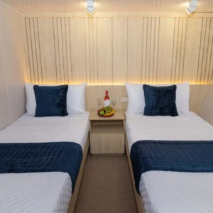 galaxy-orion-twin-cabin-1-galapagos-cruise